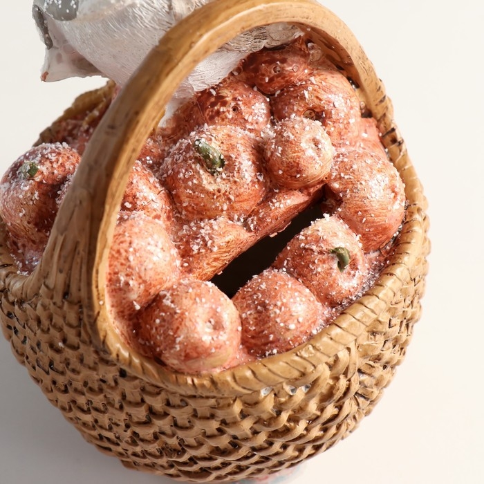 Копилка полистоун Копилка полистоун "Воробышек в шарфе и шапке, на корзине с яблоками" 11х10,5х15,5 см