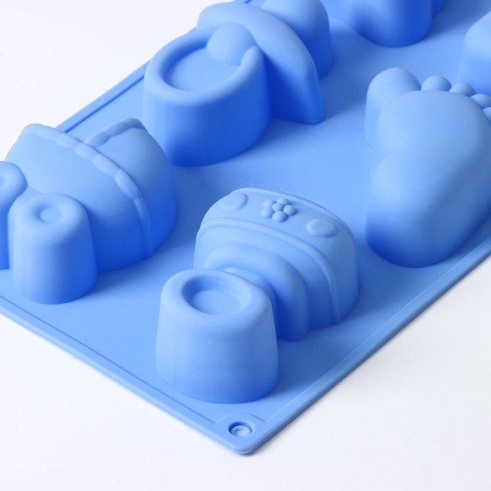 Форма для выпечки Доляна «Праздник.Для новорожденных», силикон, 28,5×16,5 см, 6 ячеек (8х5,7 см), цвет МИКС Форма для выпечки Доляна «Праздник.Для новорожденных», силикон, 28,5×16,5 см, 6 ячеек (8х5,7 см), цвет МИКС