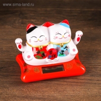 Маятник пластик от солнечной батареи "Парочка котов Манэки-нэко с пожеланием" 6,5х8,5х5,5 см 50183 Маятник пластик от солнечной батареи "Парочка котов Манэки-нэко с пожеланием" 6,5х8,5х5,5 см 50183