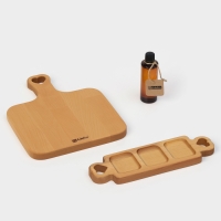Подарочный набор деревянной посуды Adelica, доска разделочная, менажница 3 секции, масло в подарок 100 мл, берёза Подарочный набор деревянной посуды Adelica, доска разделочная, менажница 3 секции, масло в подарок 100 мл, берёза
