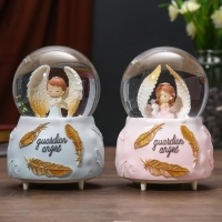 Сувенир полистоун водяной шар музыка "Милый ангел" крутится МИКС 15,5х10,5х10,5 см