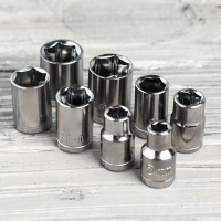 Набор инструментов в фонаре «На пути», 24 предмета Набор инструментов в фонаре «На пути», 24 предмета