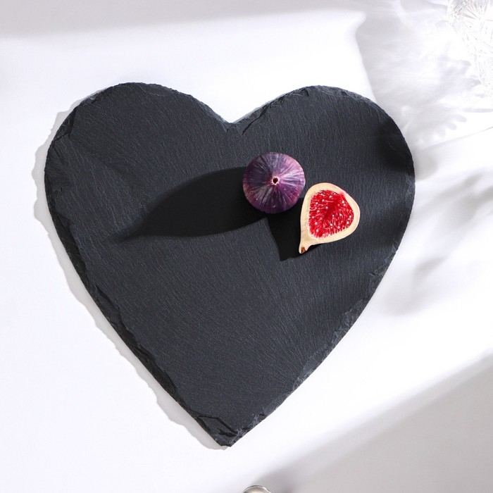 Доска для подачи Magistro Valley, из сланца, 30&times;29 см, в виде сердца