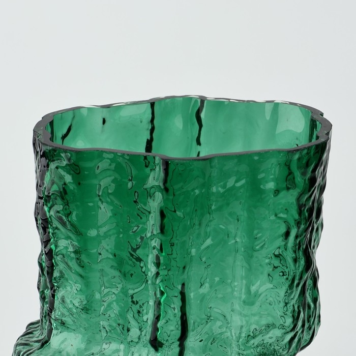 Ваза для цветов &laquo;Маунтин грин&raquo; из зеленого стекла 30&times;13&times;13 см