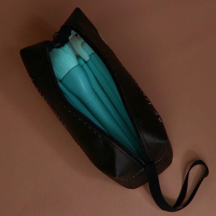 Косметичка «BE UNIQUE», искусственная кожа, 9x15x5,5 Косметичка «BE UNIQUE», искусственная кожа, 9x15x5,5