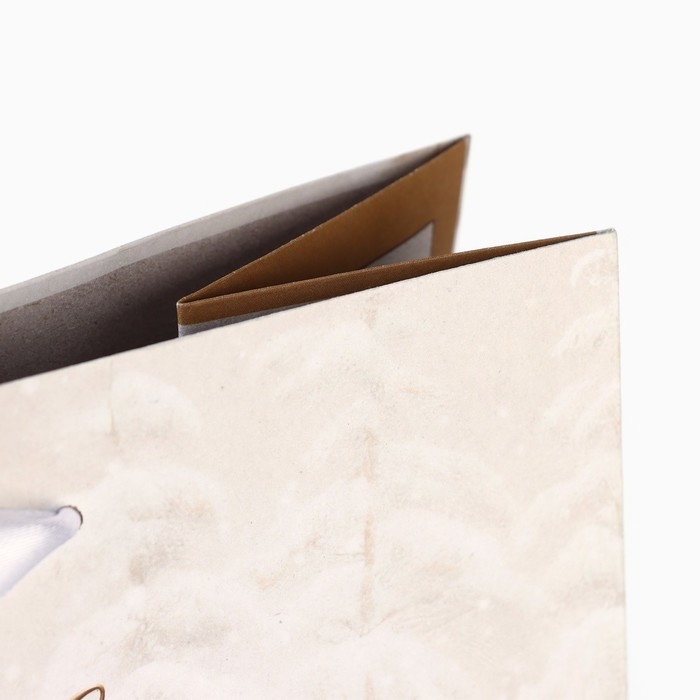 Новый год. Пакет подарочный новогодний крафтовый вертикальный &laquo;С Новым годом&raquo;, поезд, L 31 х 40 х 11.5 см , Новый год