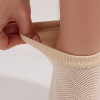 Напяточники для педикюра, увлажняющие, 16 &times; 8,5 см, ONE SIZE, цвет бежевый