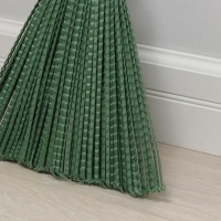 Веник полипропиленовый с черенком высшего сорта, 33 см, с наконечником Веник полипропиленовый с черенком высшего сорта, 33 см, с наконечником