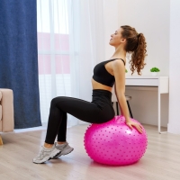 Фитбол ONLYTOP, d=55 см, 800 г, массажный, цвета МИКС Фитбол ONLYTOP, d=55 см, 800 г, массажный, цвета МИКС