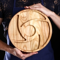 Менажница деревянная "Круглая", с разделочной доской, d=30 см, массив ясеня Менажница деревянная "Круглая", с разделочной доской, d=30 см, массив ясеня