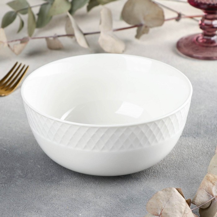 Салатник фарфоровый Wilmax &laquo;Юлия Высоцкая&raquo;, 900 мл, d=16 см, цвет белый
