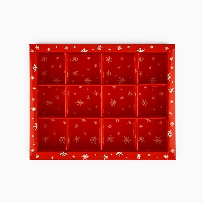 Коробка под 12 конфет с ячейками &laquo;Новогодние сюжеты&raquo;, 14.5 х 18.5 х 3 см