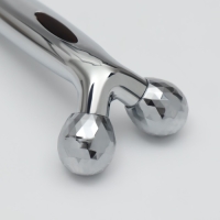 Массажёр для лица и зоны декольте, 2 шара, 14,3 × 4,5 см, цвет серебристый Массажёр для лица и зоны декольте, 2 шара, 14,3 × 4,5 см, цвет серебристый