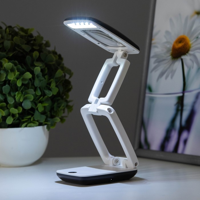 Настольная лампа с лупой 3х Настольная лампа с лупой 3х "Раскладушка" LED 5Вт 3000К USB бело-черный 9х6,5х25см RISALUX