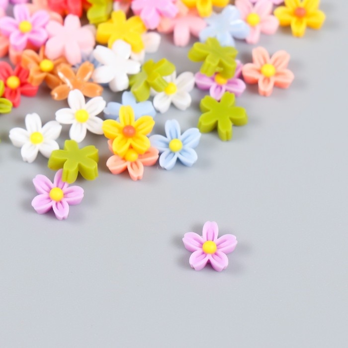 Декор для творчества пластик "Пятилистники разноцветные" набор 70 шт 0,7х0,7 см