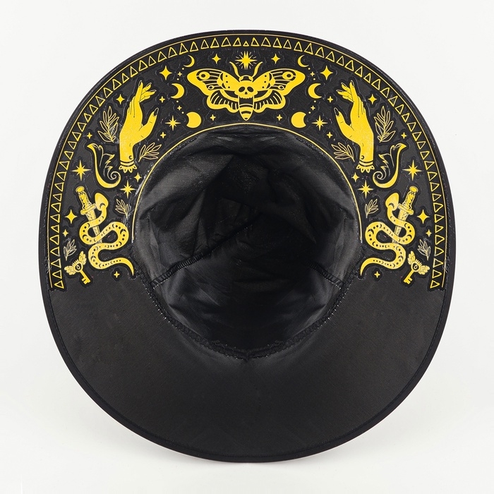 Карнавальный набор &laquo;Лунная ведьма&raquo;: плащ 120 см, шляпа, перчатки, палочка