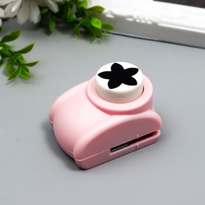 Дырокол фигурный Дырокол фигурный "Цветочек" d=2,5 см 5х5х4 см МИКС