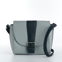 Сумка-мессенджер на клапане, цвет голубой