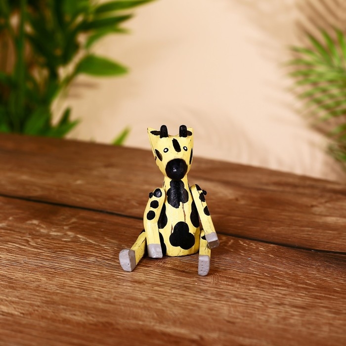 Сувенир Сувенир "Жирафик" висячие лапки, дерево 12 см