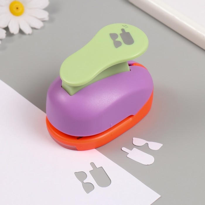 Дырокол фигурный рисунок 3,8х3,8 см Дырокол фигурный рисунок 3,8х3,8 см "Курорт" 7х5,2х9,2 см, МИКС