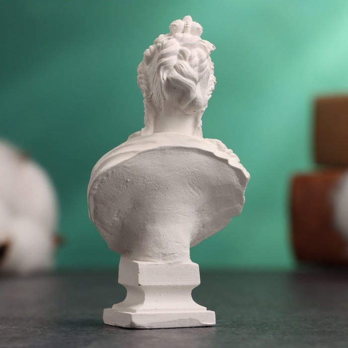 Бюст Бюст "Императрица Екатерина I" белый