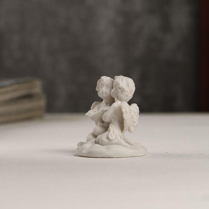 Сувенир полистоун Сувенир полистоун "Белоснежные ангелочки на облачке" 3,5х3,2х3,2 см