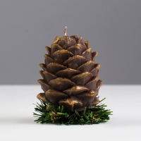 Свеча декоративная "Шишка на ёлке", 6х6х8,5 см