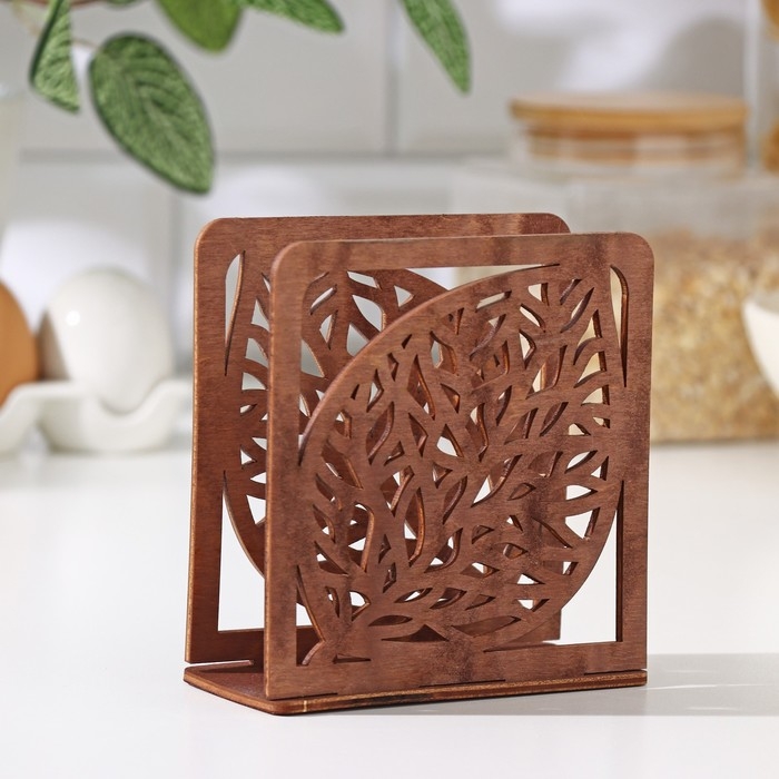 Салфетница деревянная &laquo;Листочек&raquo;, 12&times;12&times;5,5 см, цвет коричневый