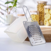 Тёрка плоская с контейнером &laquo;Морковная&raquo;, цвет МИКС