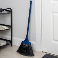 Метла с черенком жёсткая &laquo;Удобная&raquo;, цвета МИКС