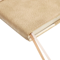 Ежедневник датир 2025г А6+ 176л ESCALADA, мяг обл, иск кожа, тис ф, кр бл 70г/м2, бежевый Ежедневник датир 2025г А6+ 176л ESCALADA, мяг обл, иск кожа, тис ф, кр бл 70г/м2, бежевый