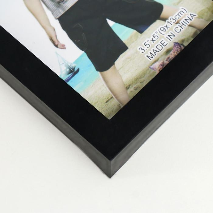 Фоторамка пластик на 8 фото 5х5, 5х7, 9х13 см Фоторамка пластик на 8 фото 5х5, 5х7, 9х13 см "Лучшие моменты" чёрная 20х25 см