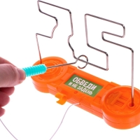 Развивающая игра «Обведи и не задень» Развивающая игра «Обведи и не задень»