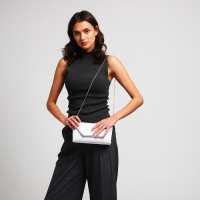 Сумка-клатч на магните, цвет белый Сумка-клатч на магните, цвет белый