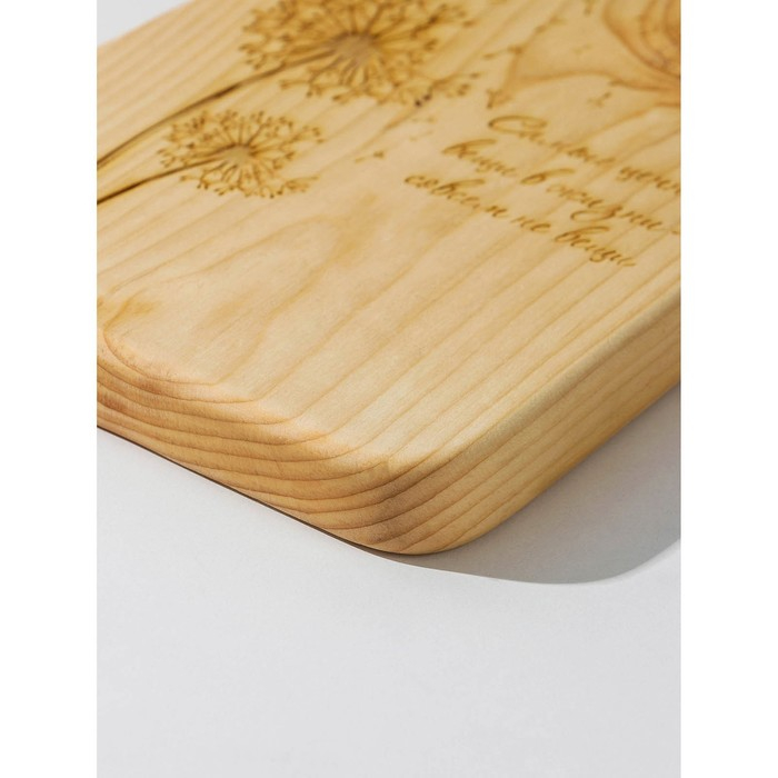 Доска разделочная авторская Adelica &laquo;Не вещи&raquo;, 36&times;18&times;2,5 см, цельный массив кедра, цвет молочный