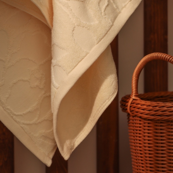 Полотенце махровое жаккардовое LoveLife Flowers 50х90 см, цвет молочный, 100% хл, 500 гр/м2