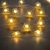 Гирлянда &laquo;Нить&raquo; 2 м роса с насадками &laquo;Снежинка&raquo;, IP20, серебристая нить, 20 LED, 2 режима, батарейки ААх2 (нет в комплекте), свечение тёплое белое