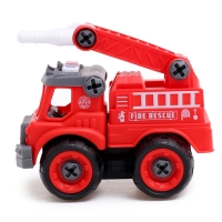 Конструктор винтовой «Пожарная машина», с отвёрткой, 31 деталь Конструктор винтовой «Пожарная машина», с отвёрткой, 31 деталь