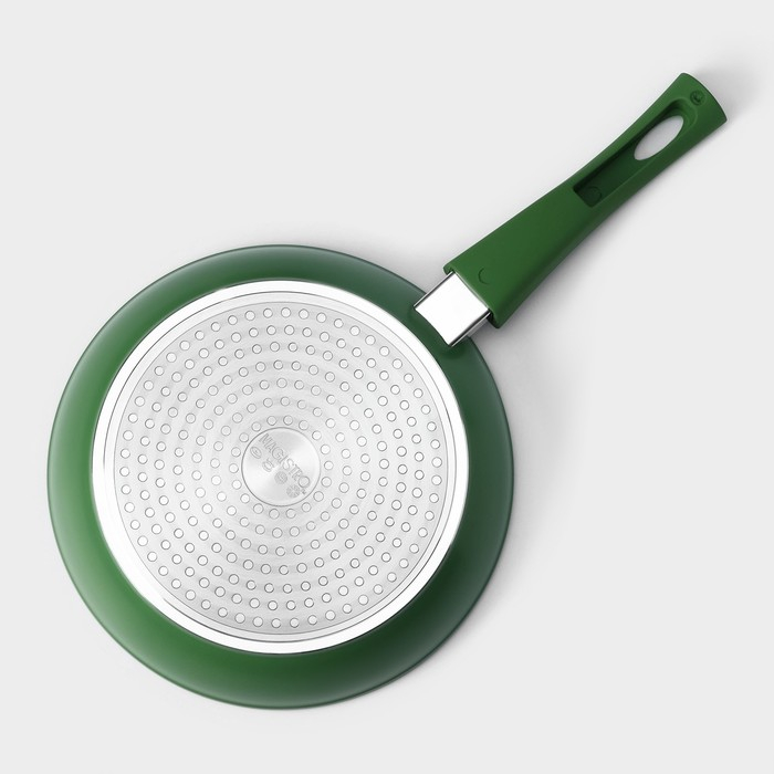 Сковорода кованая Magistro Avocado, d=22 см, съёмная ручка soft-touch, антипригарное покрытие, индукция, цвет зелёный Сковорода кованая Magistro Avocado, d=22 см, съёмная ручка soft-touch, антипригарное покрытие, индукция, цвет зелёный