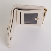 Кошелёк женский на кнопке, цвет бежевый Кошелёк женский на кнопке, цвет бежевый