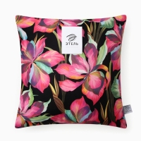 Подушка Этель "Ирисы", 40*40 см, 100% п/э, велюр Подушка Этель "Ирисы", 40*40 см, 100% п/э, велюр