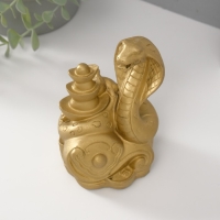 Нэцкэ полистоун "Кобра с золотыми слитками" 8х8,7х13,5 см