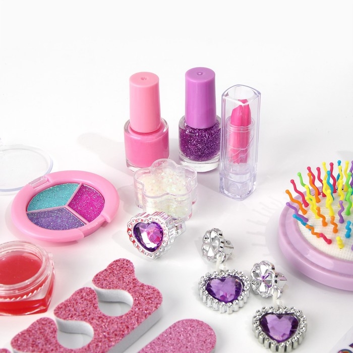 Набор детской косметики в чемодане «Единорожка», тени, резинки для волос, блески для губ, глиттер, украшения, лаки для ногтей, наклейки, пилочка, расчёска, кисти, косметичка Набор детской косметики в чемодане «Единорожка», тени, резинки для волос, блески для губ, глиттер, украшения, лаки для ногтей, наклейки, пилочка, расчёска, кисти, косметичка