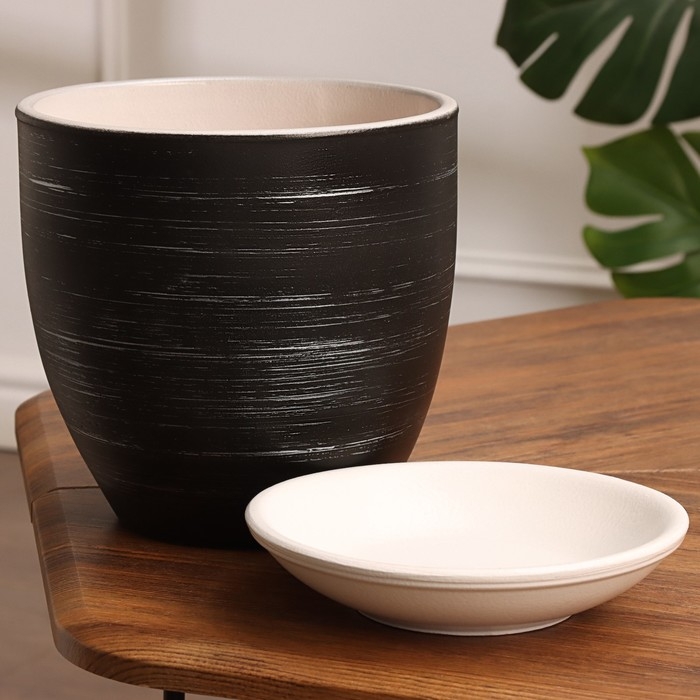 Горшок цветочный "Фоджа" черные линии 3,5 л