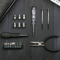 Набор инструментов в канистре &laquo;Тому, кто достигает цели&raquo;, 14.8х23 см