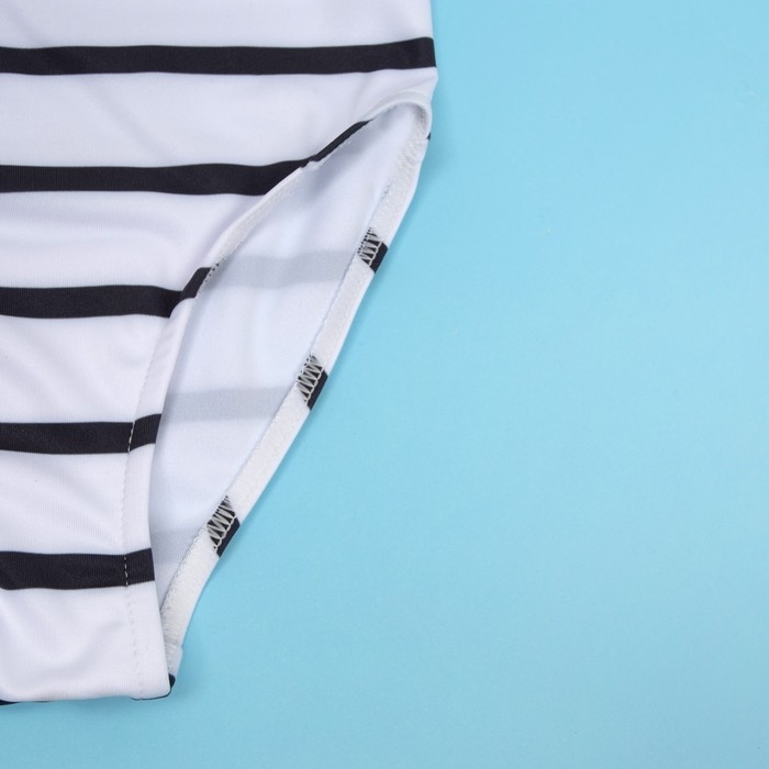 Купальник детский в полоску KAFTAN, рост 122-128 см, белый/черный Купальник детский в полоску KAFTAN, рост 122-128 см, белый/черный