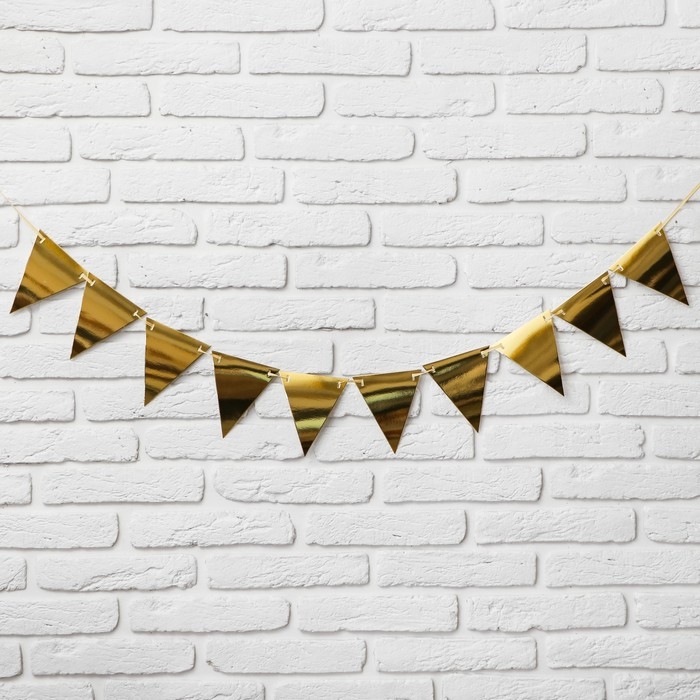 Гирлянда «Флажки на ленте» Гирлянда «Флажки на ленте»