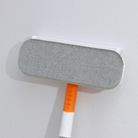 Щётка для окон Raccoon, телескопическая нержавеющая ручка 77(123) см, силиконовый сгон 22 см, велюровая насадка 22&times;7 см, цвет МИКС