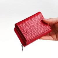 Кошелёк женский на молнии, цвет красный Кошелёк женский на молнии, цвет красный