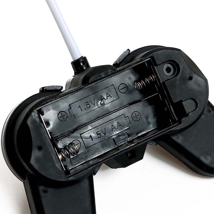 Машина радиоуправляемая «СпортКар», работает от батареек, цвет красный Машина радиоуправляемая «СпортКар», работает от батареек, цвет красный